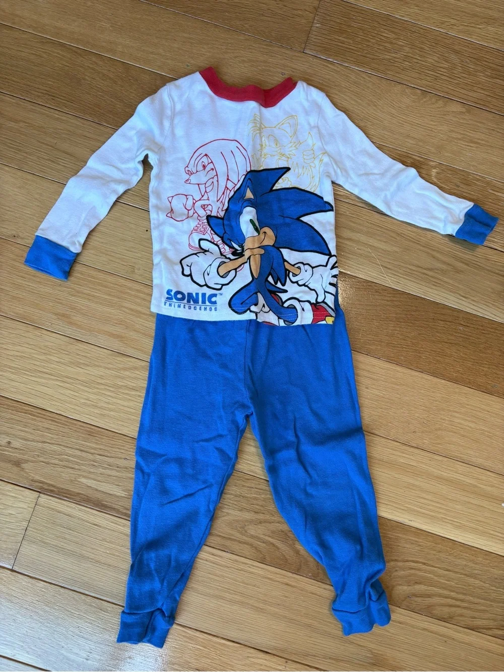 Lot of 10 Sets of Boys 2t Pajamas